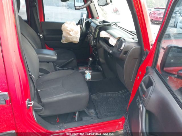 1C4BJWDG1FL750949 Jeep Wrangler Unlimited Sport