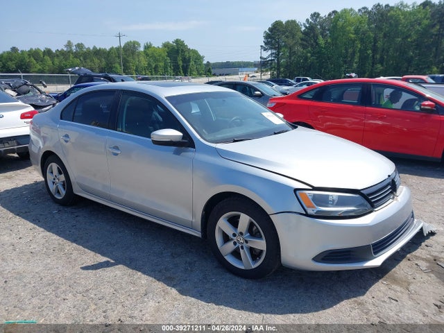 2014 3VWLL7AJ0EM427801 main image
