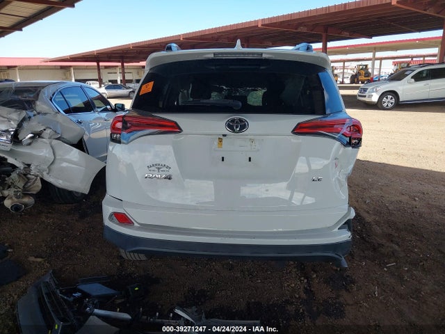 Toyota RAV4 LE 2018 2T3ZFREV9JW510892 Image 16