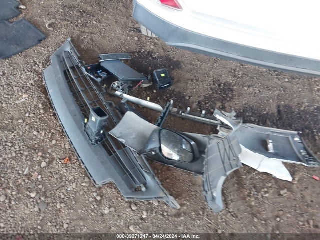 Toyota RAV4 LE 2018 2T3ZFREV9JW510892 Image 11