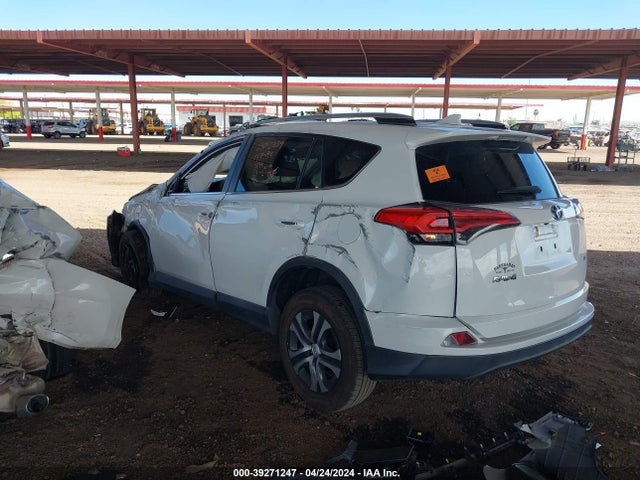 Toyota RAV4 LE 2018 2T3ZFREV9JW510892 Image 3