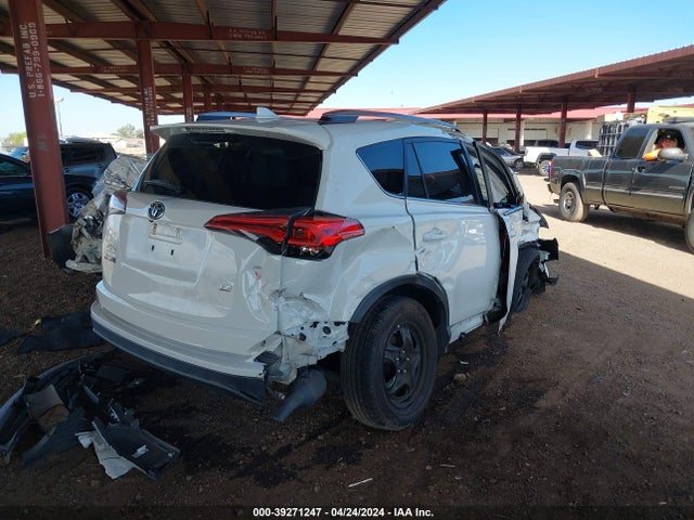 Toyota RAV4 LE 2018 2T3ZFREV9JW510892 Image 4