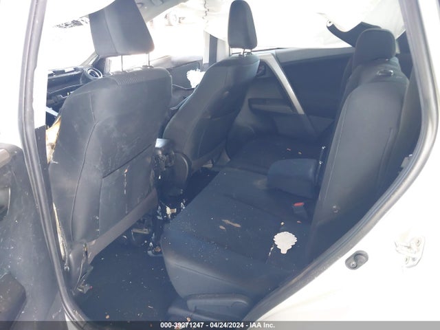 Toyota RAV4 LE 2018 2T3ZFREV9JW510892 Image 8