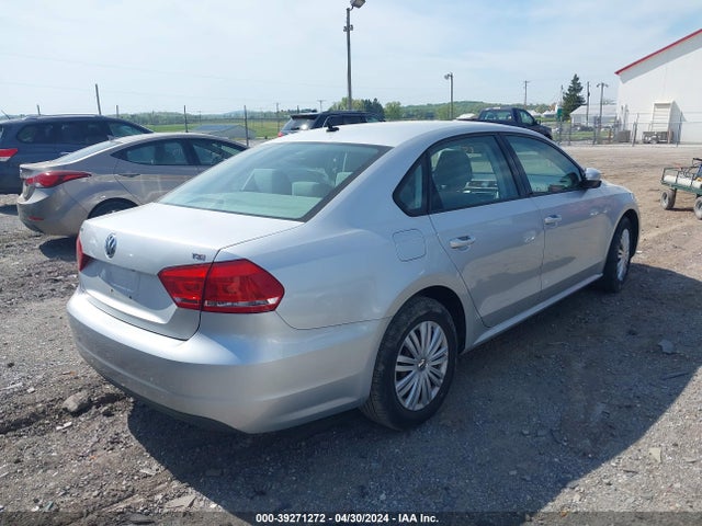 Volkswagen Passat 1.8t S 2014 1VWAT7A36EC117193 Image 4