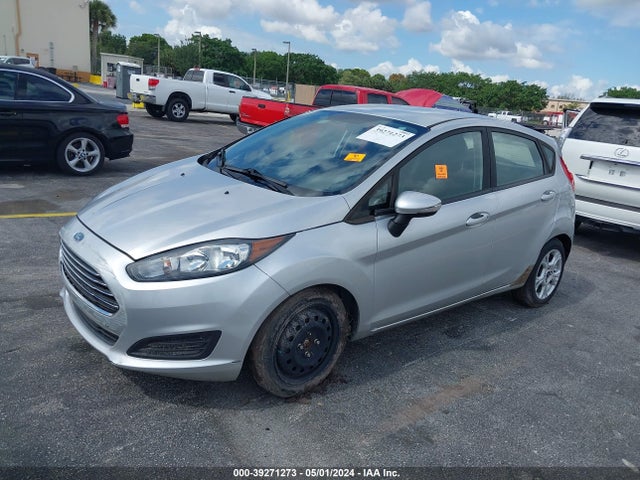 Ford FIESTA SE 2015 3FADP4EJXFM213846 Image 2