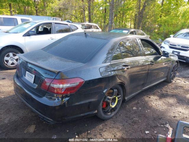 2010 MERCEDES-BENZ E 63 AMG WDDHF7HB6AA152365 Photo 3