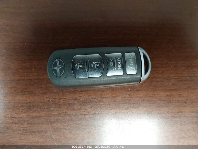 3MYDLBZV2GY145979 Scion IA