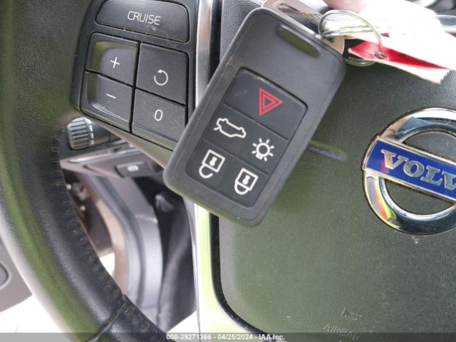YV4612HK9G1010794 Volvo V60 Cross Country T5