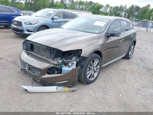 YV4612HK9G1010794 Volvo V60 Cross Country T5
