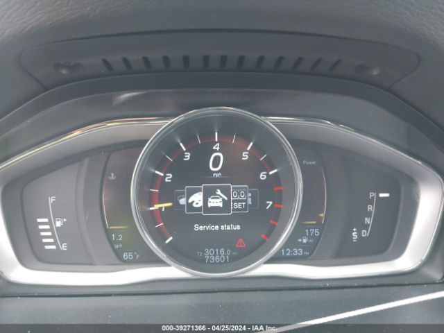 YV4612HK9G1010794 Volvo V60 Cross Country T5