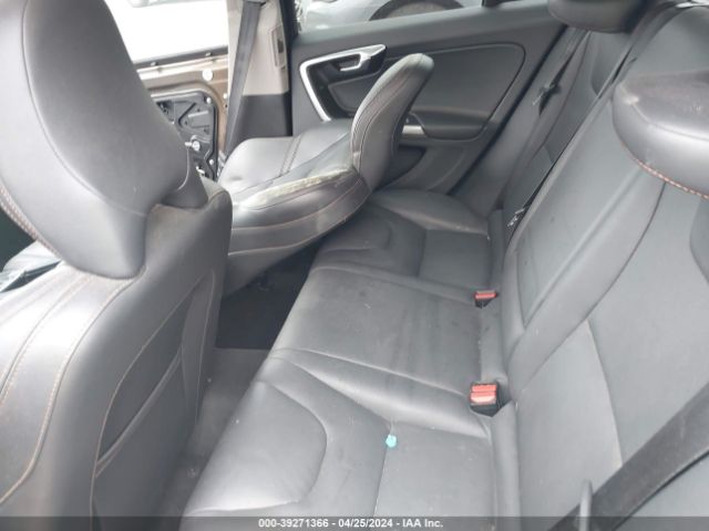 YV4612HK9G1010794 Volvo V60 Cross Country T5
