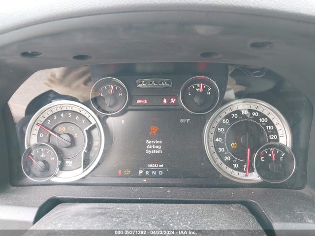 1C6RR7LG3HS868886 RAM 1500 Big Horn  4x4 5'7 Box