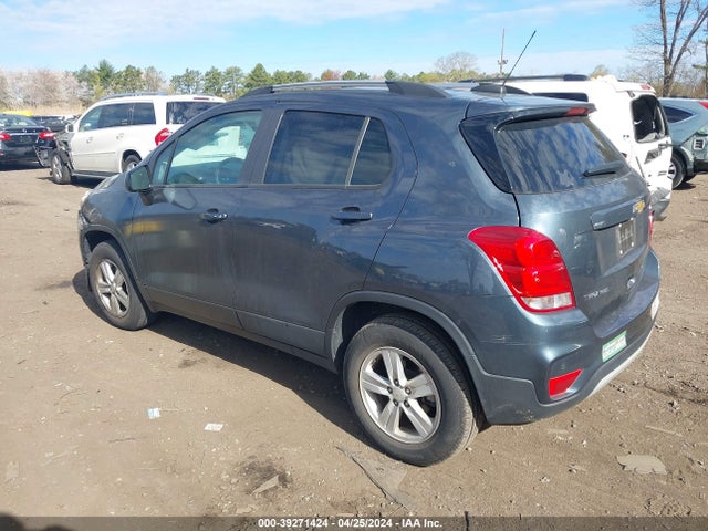 Chevrolet Trax Awd Lt 2022 KL7CJPSM8NB536402 Image 3
