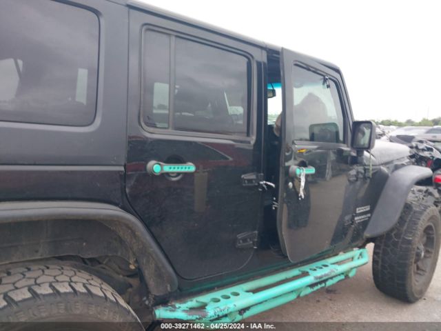 1C4BJWDG4FL736415 Jeep Wrangler Unlimited Sport