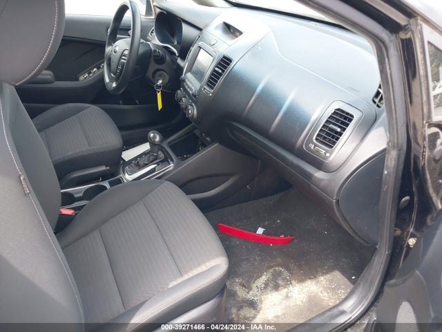 KIA FORTE LX 2018 3KPFL4A79JE201747 Image 5