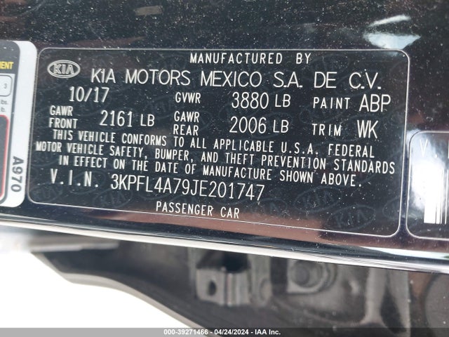 KIA FORTE LX 2018 3KPFL4A79JE201747 Image 9