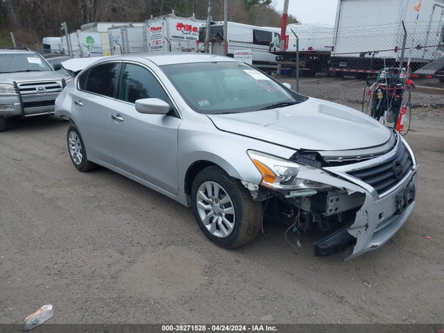 Nissan Altima 2.5 S 2015 1N4AL3AP8FC288632 главное изображение