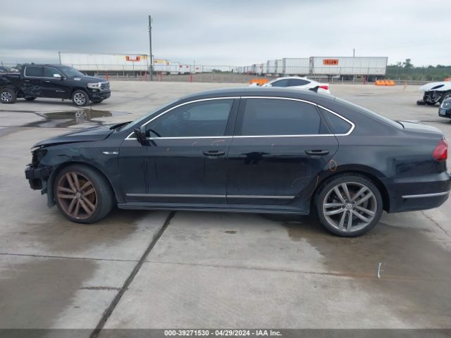 1VWDT7A39HC051403 Volkswagen Passat 1.8t R-line