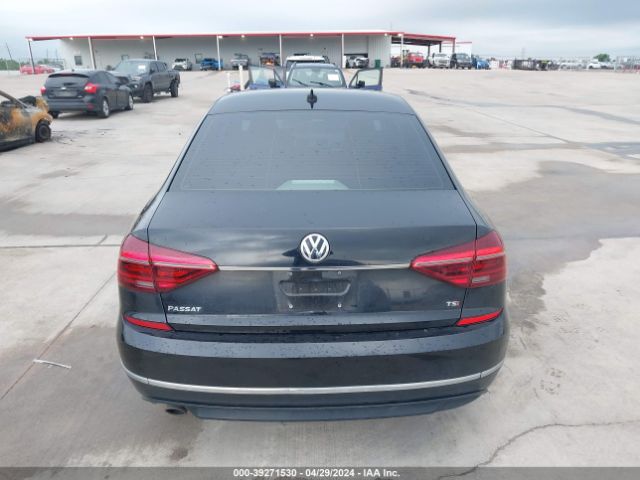 1VWDT7A39HC051403 Volkswagen Passat 1.8t R-line