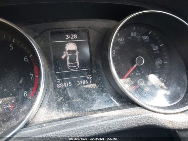 1VWDT7A39HC051403 Volkswagen Passat 1.8t R-line