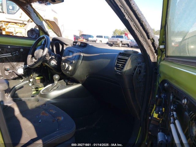 KIA Soul 2016 KNDJN2A24G7854038 Image 5