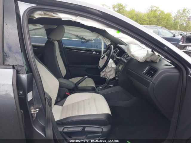 3VWD17AJ1FM425664 Volkswagen Jetta 1.8t Sport