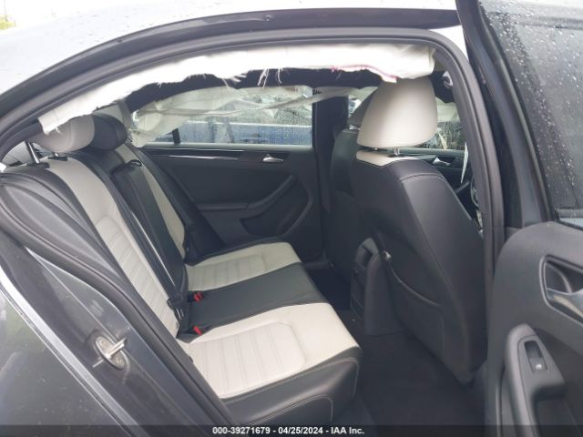 3VWD17AJ1FM425664 Volkswagen Jetta 1.8t Sport