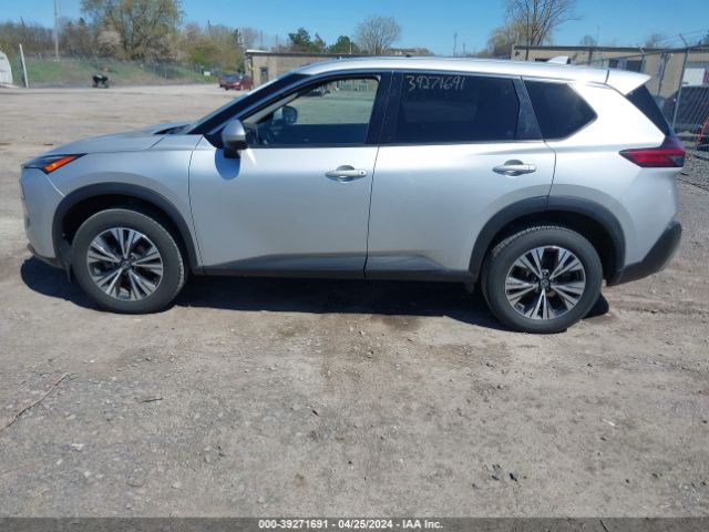JN8AT3BB8MW224653 Nissan Rogue Sv Intelligent Awd