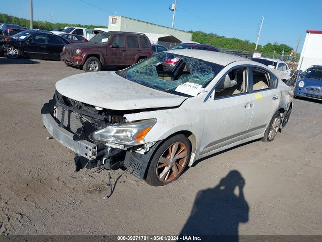 Nissan Altima 2.5 Sv 2015 1N4AL3APXFC191304 Image 2