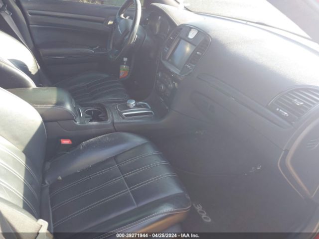 2C3CCAGG6GH162125 Chrysler 300 300s