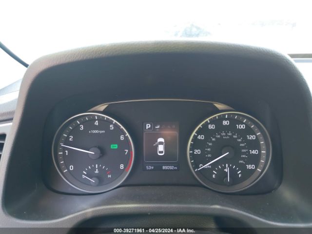 5NPD84LFXJH301641 Hyundai ELANTRA SEL