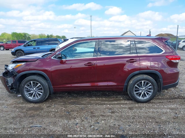 Toyota Highlander Xle 2018 5TDJZRFH1JS849645 Image 15