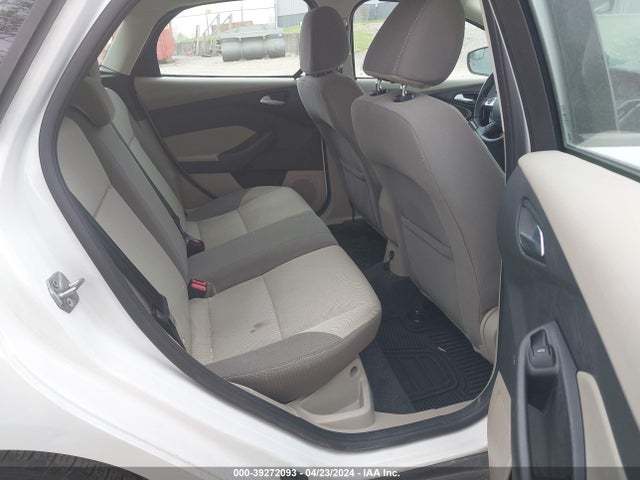 Ford FOCUS SE 2014 1FADP3K29EL367357 Image 8