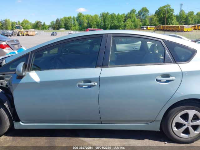 JTDKN3DU7F1961089 Toyota Prius Two