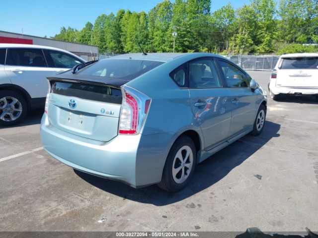 JTDKN3DU7F1961089 Toyota Prius Two