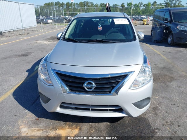 3N1CN7AP7JL830923 Nissan Versa 1.6 Sv