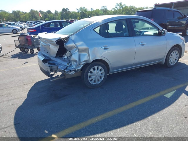 3N1CN7AP7JL830923 Nissan Versa 1.6 Sv