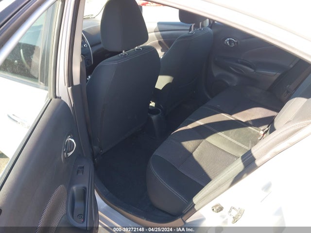 3N1CN7AP7JL830923 Nissan Versa 1.6 Sv