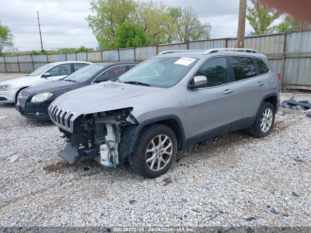 Jeep Cherokee Latitude 2015 1C4PJLCBXFW611637 Image 2