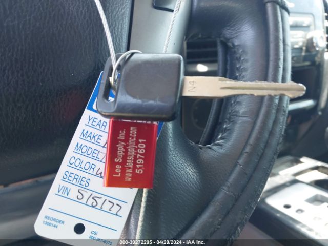 1N6BA0ED1FN515177 Nissan TITAN SV