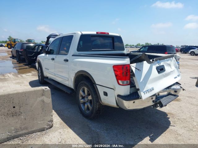 1N6BA0ED1FN515177 Nissan TITAN SV