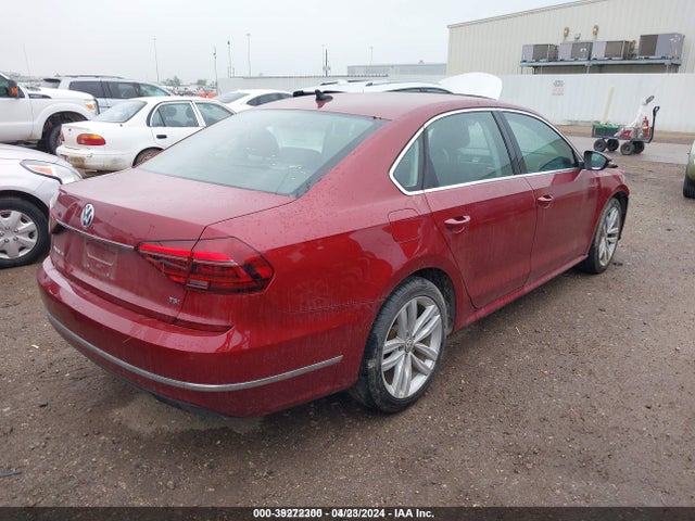 1VWBA7A32JC022702 Volkswagen Passat 2.0t Se