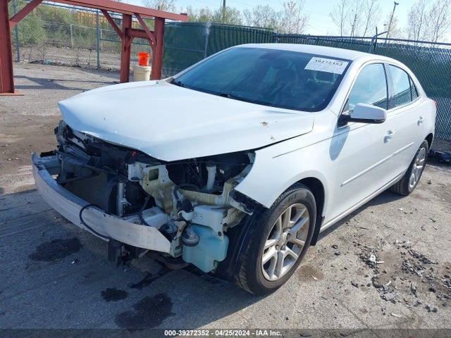 Chevrolet MALIBU 1LT 2014 1G11C5SL6EF282111 Image 2