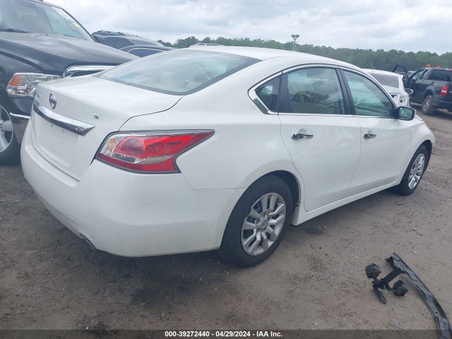 Nissan Altima 2.5 S 2015 1N4AL3AP4FC458162 Image 4
