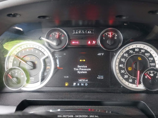 3C6RR7LT5JG123034 RAM 1500 Big Horn  4x4 5'7 Box