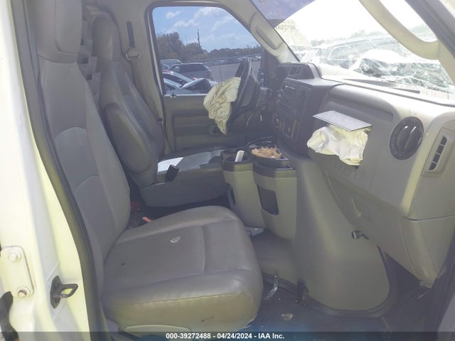Ford E-250 Commercial 2014 1FTNE2EW0EDB11812 Image 5