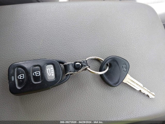 Hyundai ELANTRA SE 2019 KMHD74LF7KU871697 Image 11