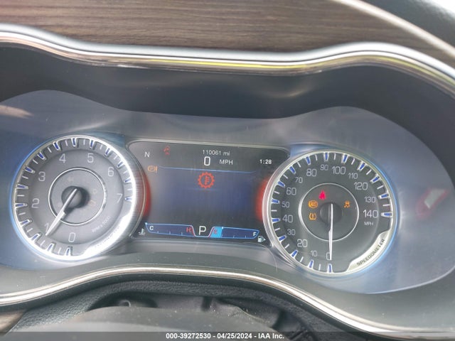Chrysler 200 C 2016 1C3CCCCGXGN100770 Image 7