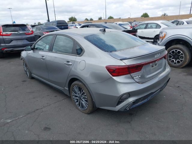 3KPF54AD9PE596098 KIA Forte Gt-line