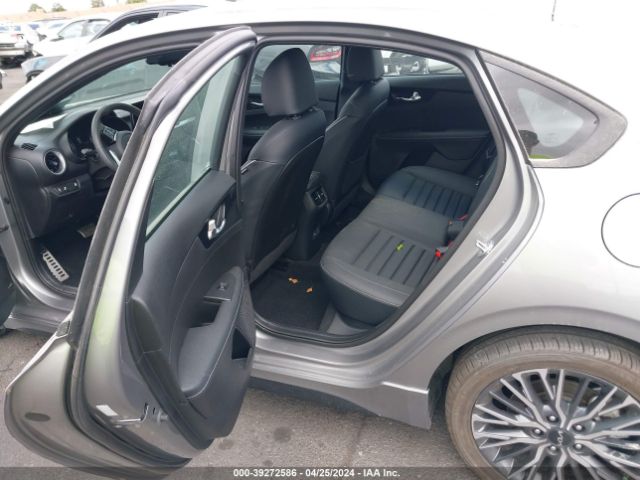 3KPF54AD9PE596098 KIA Forte Gt-line